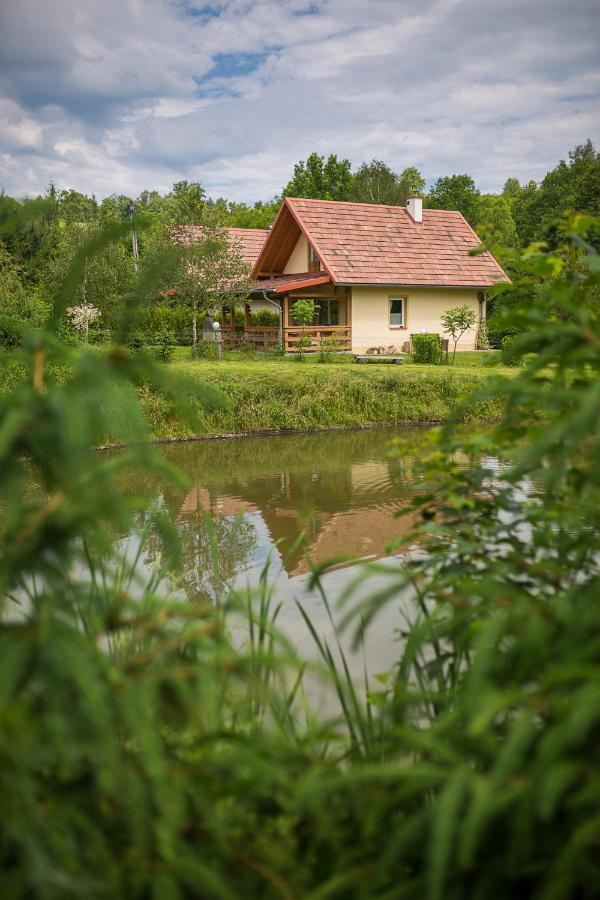 Domki Nad Stawem. Polanczyk Luaran gambar